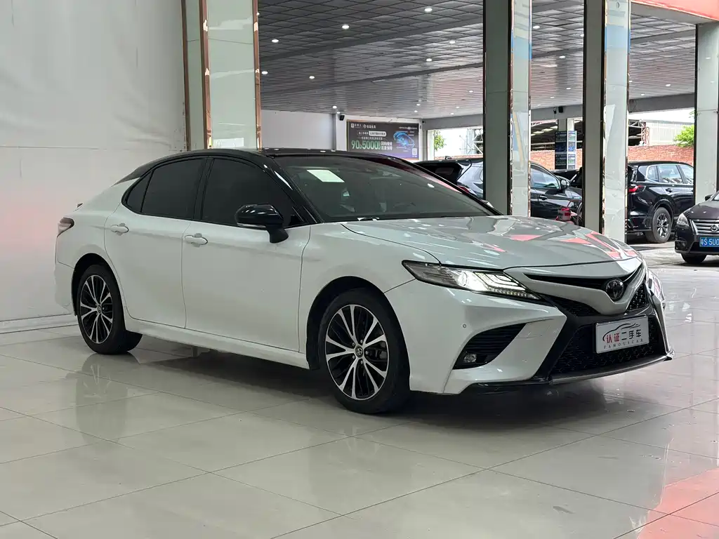 Toyota Camry 2019 2.5S