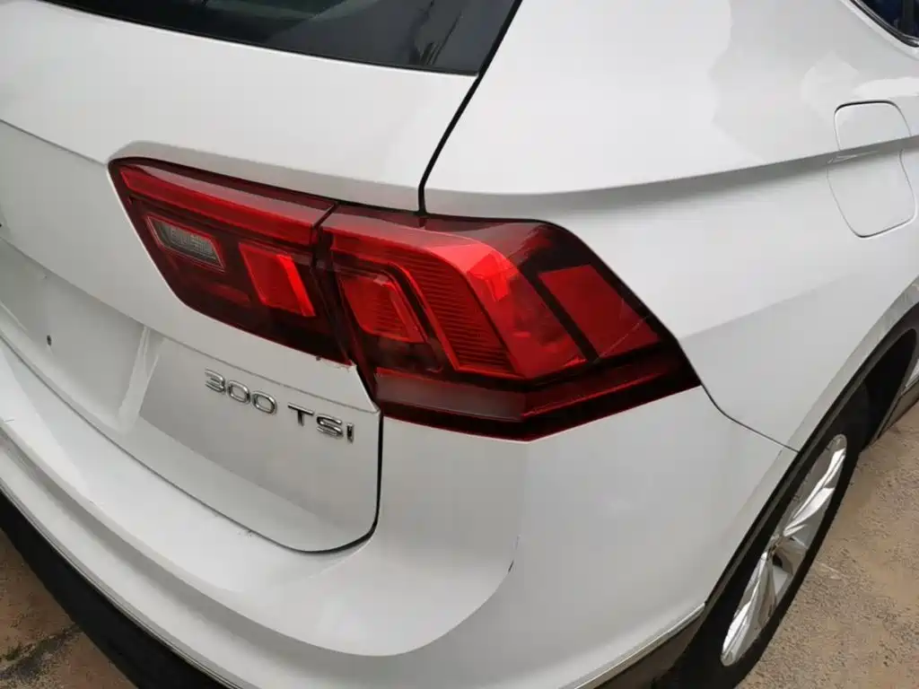 Volkswagen Tiguan L — миниатюра 8