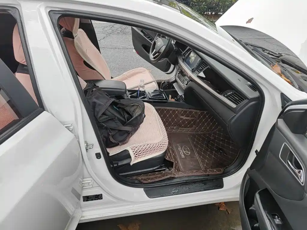 Hyundai Mistra — миниатюра 9