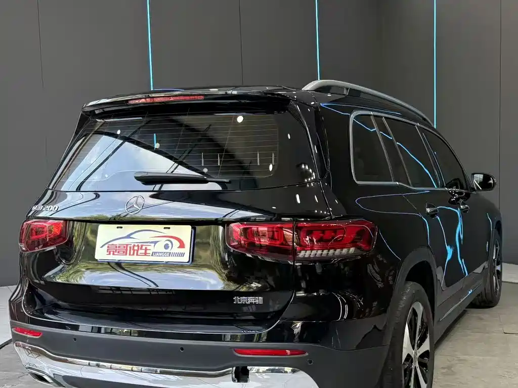 Mercedes-Benz GLB — миниатюра 6