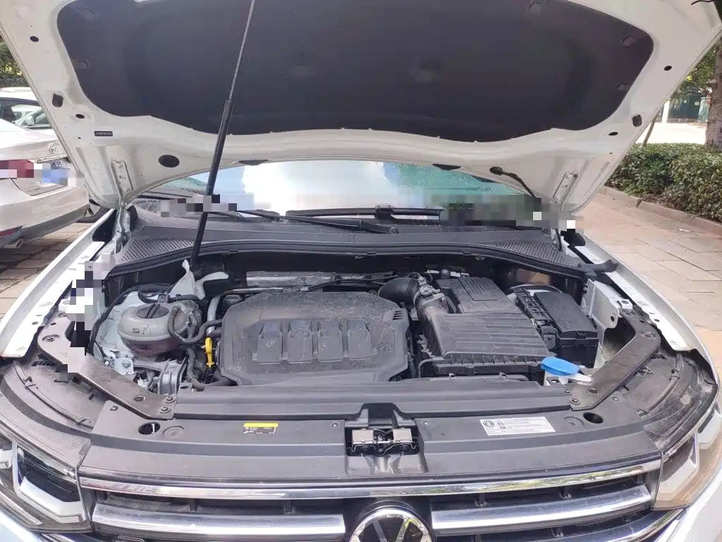 Volkswagen Tiguan L — миниатюра 11
