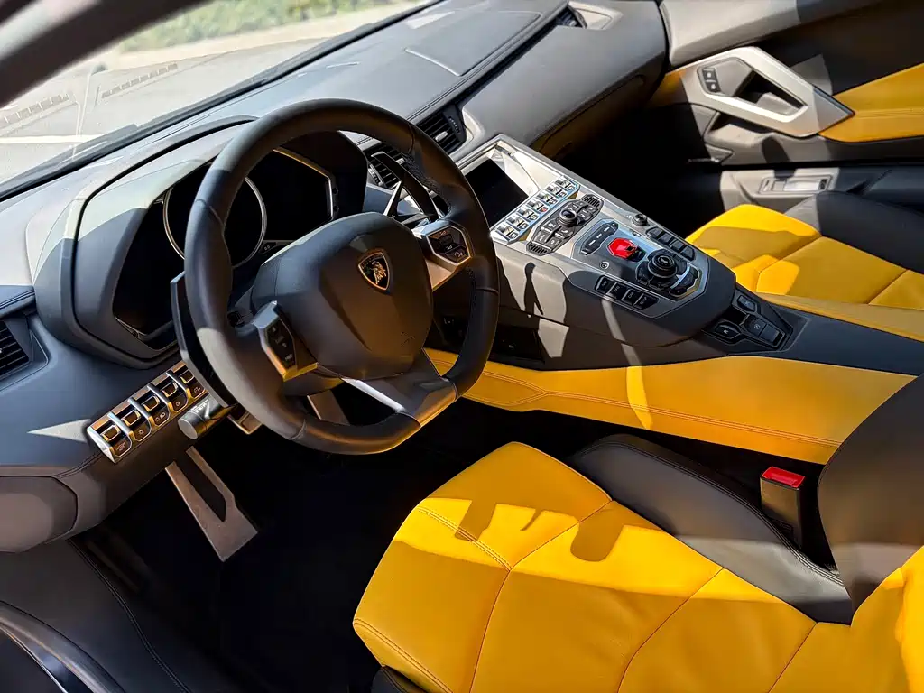 Lamborghini Aventador 2011 LP 700-4