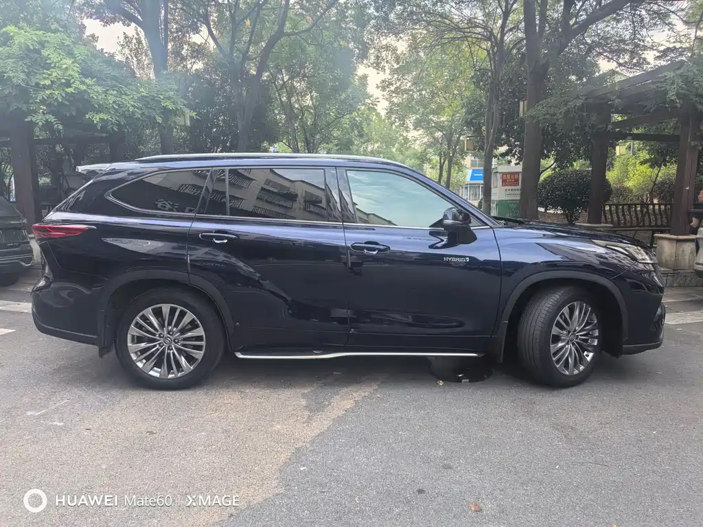 Toyota Highlander — миниатюра 2