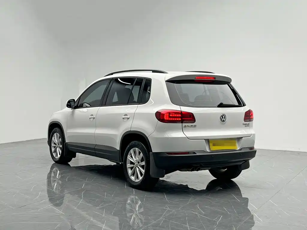 Volkswagen Tiguan — миниатюра 4
