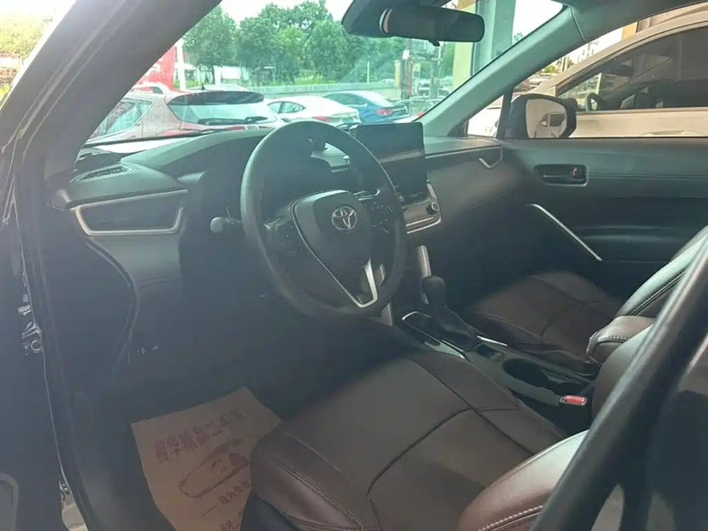 Toyota Frontlander — миниатюра 6