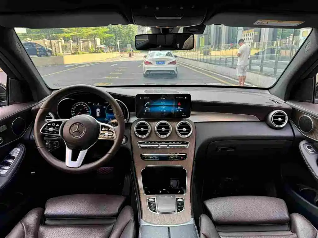 Mercedes-Benz GLC — миниатюра 7