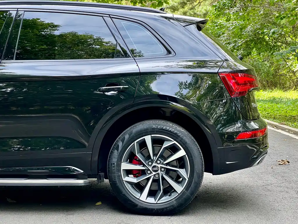 Audi Q5L — миниатюра 15
