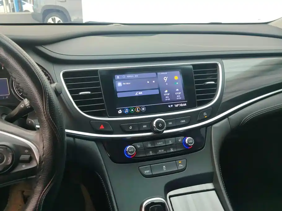Buick LaCrosse — миниатюра 13