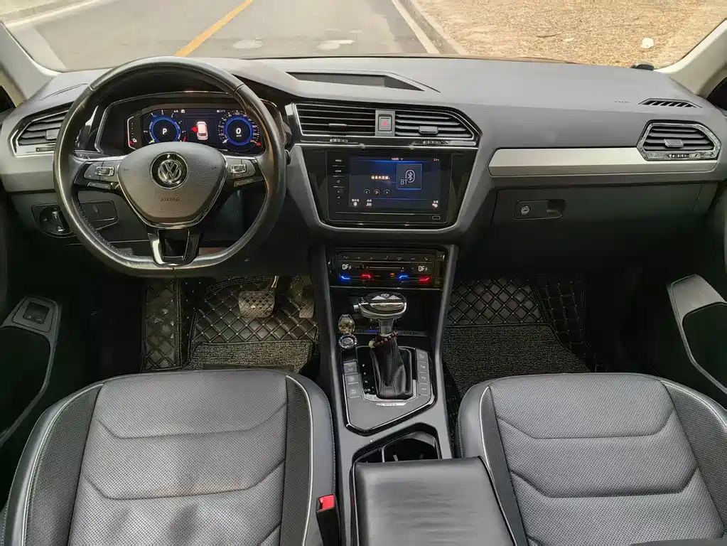 VOLKSWAGEN TIGUAN L NEW ENERGY