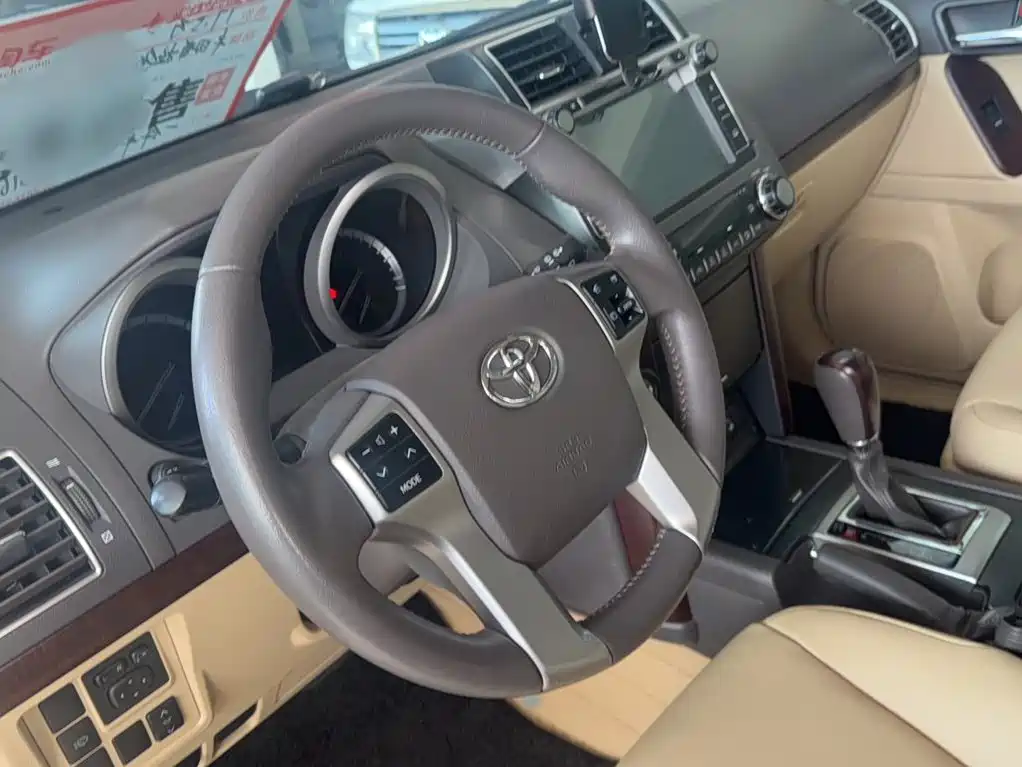 Toyota Prado — миниатюра 5