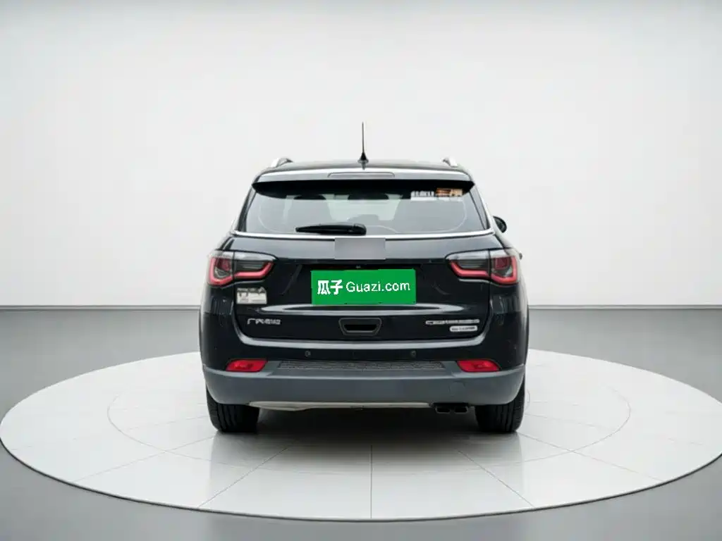 Jeep Compass — миниатюра 5
