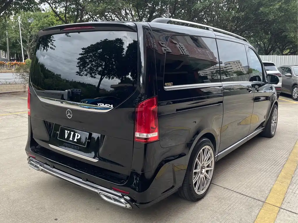 MERCEDES-BENZ V CLASS