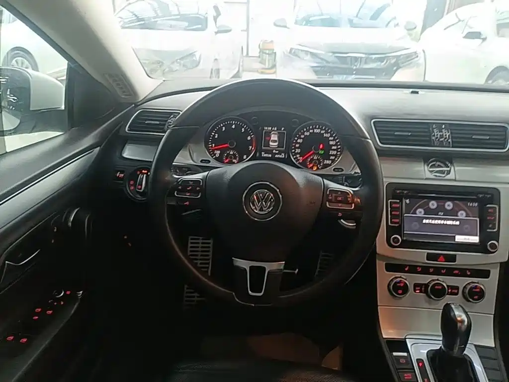 Volkswagen CC — миниатюра 11