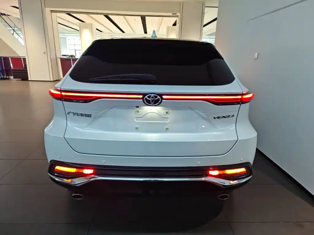 Toyota Venza — миниатюра 6