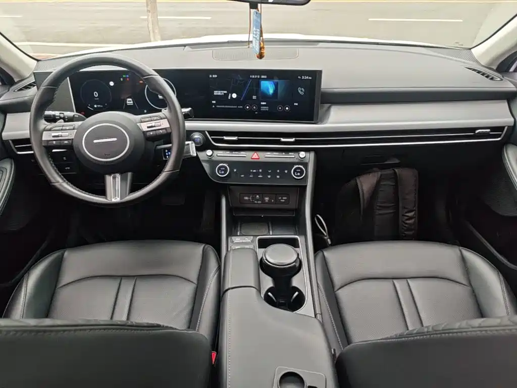 Hyundai Sonata — миниатюра 10