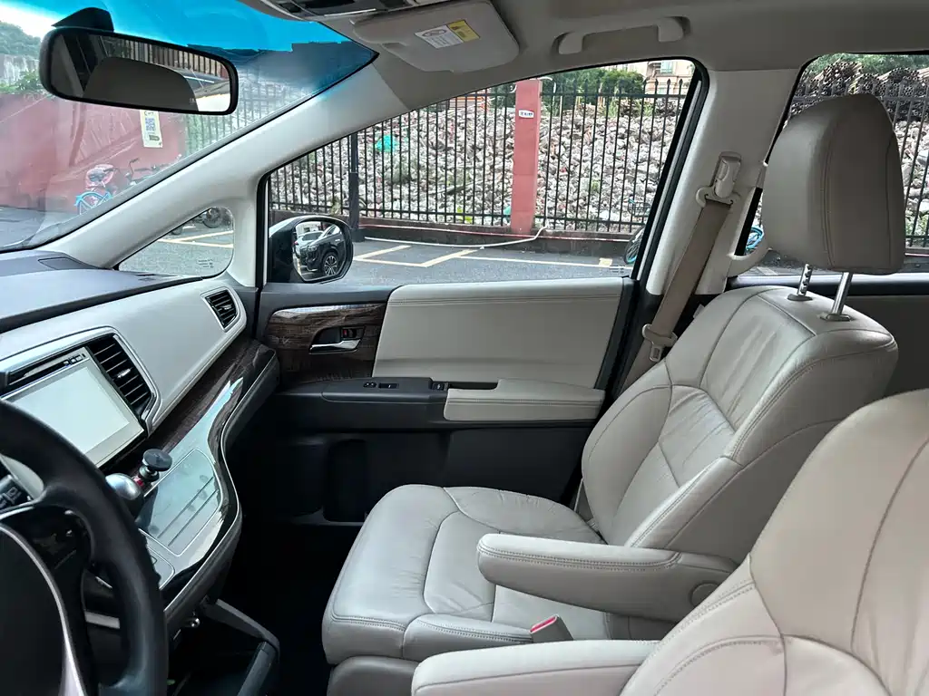 Honda Odyssey — миниатюра 12