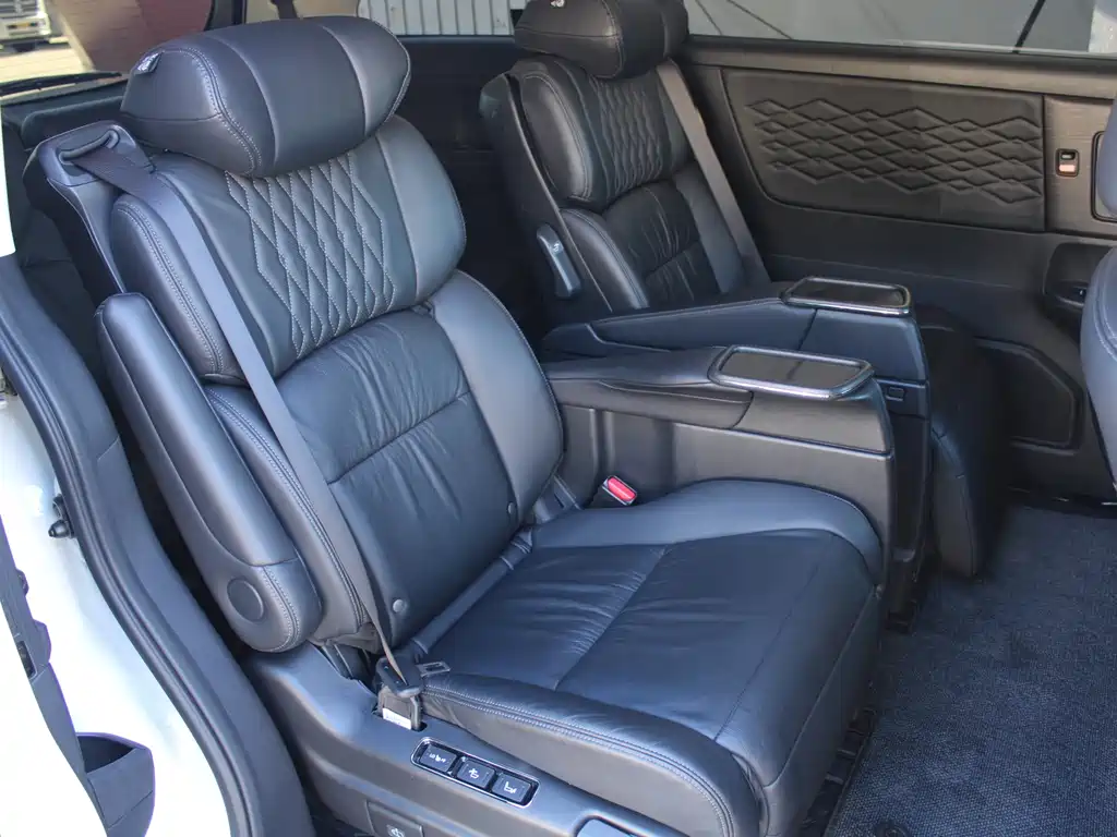 Honda Elysion — миниатюра 12