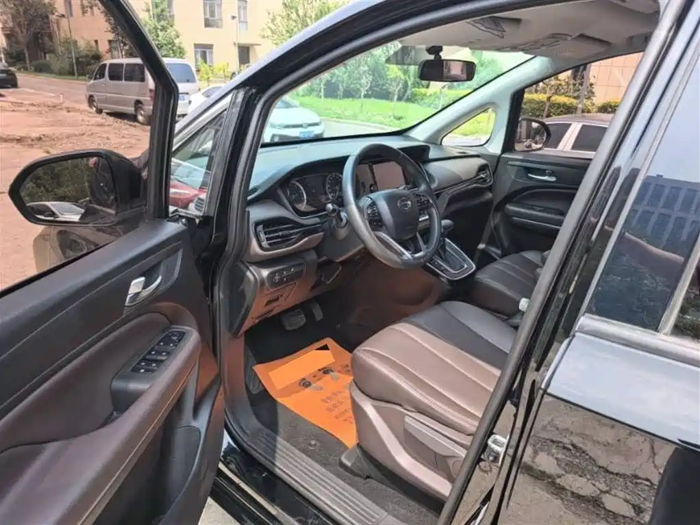 GAC M6 2021 270T DCT Luxury （ мест）