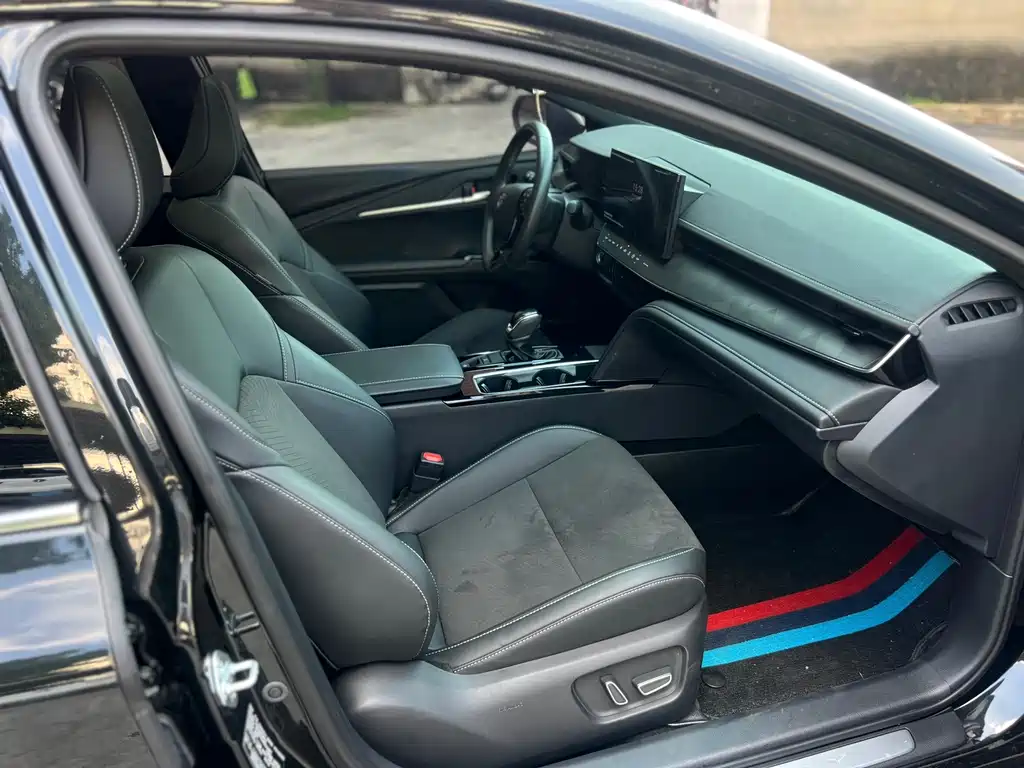 Toyota Camry — миниатюра 15