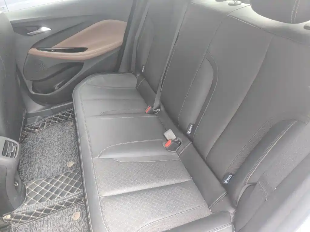Buick Verano — миниатюра 13