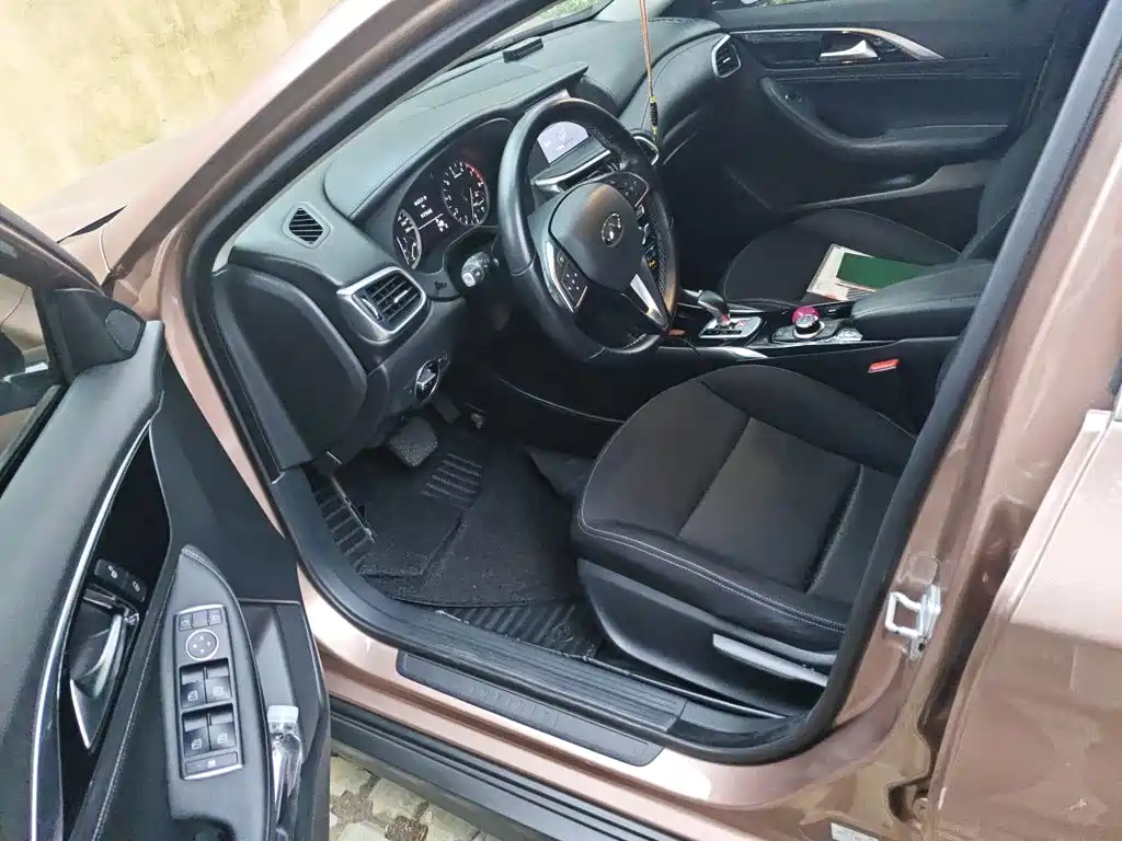 Infiniti QX30 — миниатюра 17