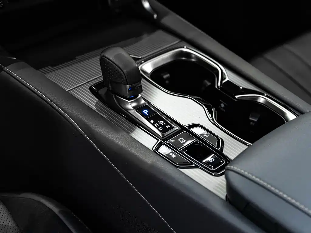 Lexus RX — миниатюра 15