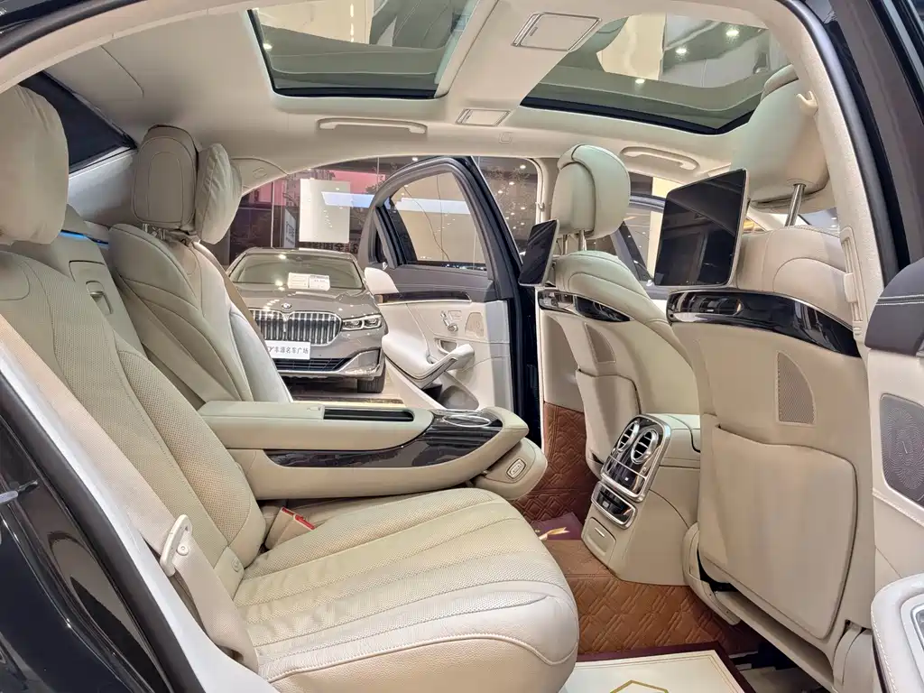 Mercedes-Benz S-Class — миниатюра 10