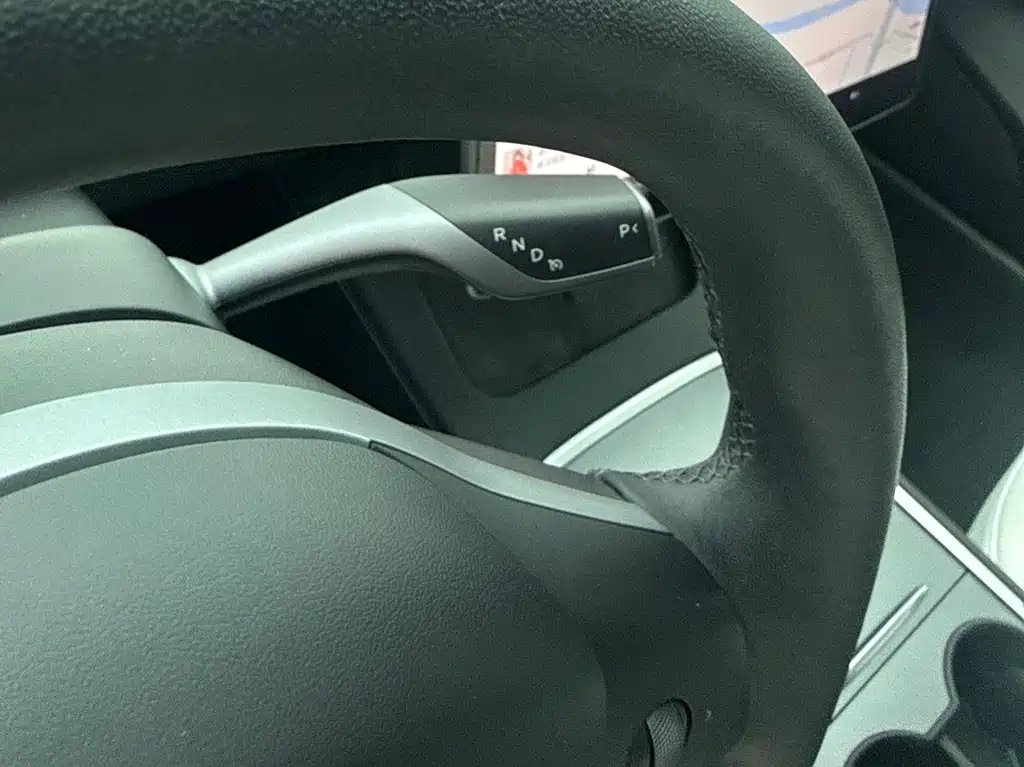 Tesla Model 3 — миниатюра 14