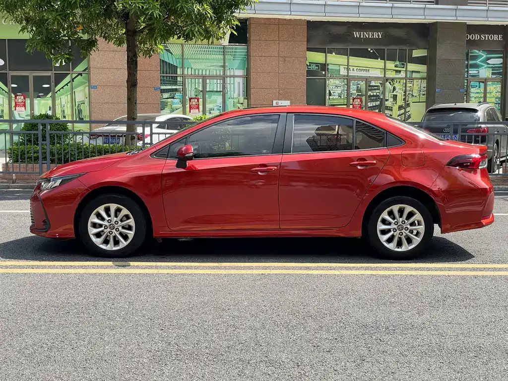 Toyota Corolla — миниатюра 8