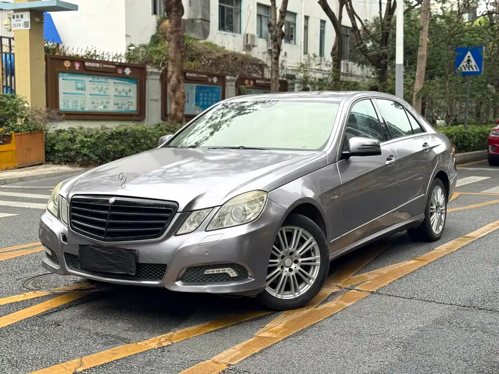 Mercedes-Benz E-Class (Import) 2010