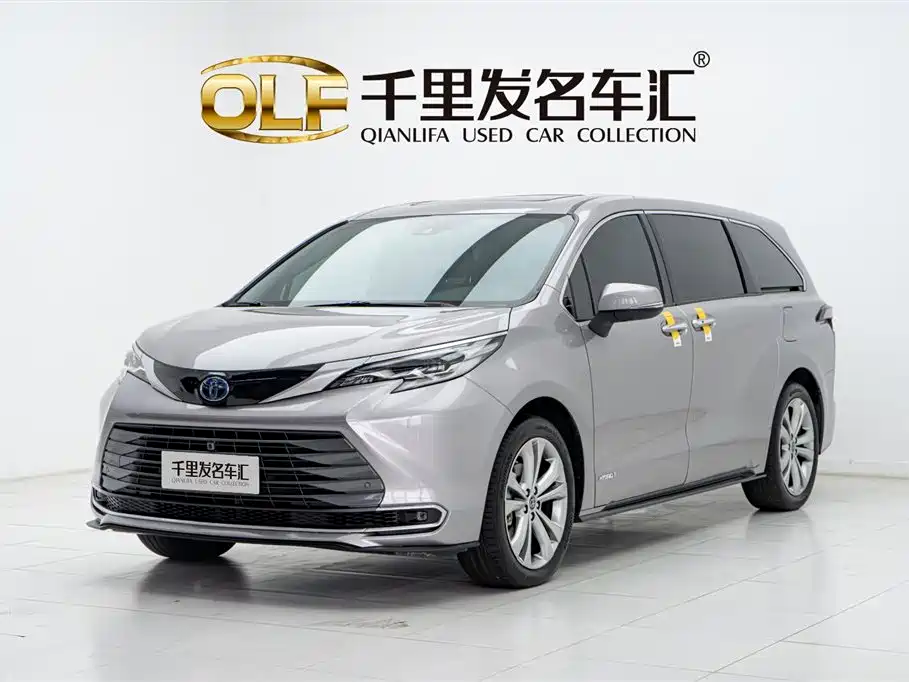 Toyota Sienna 2024