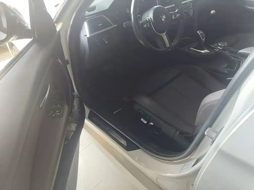 BMW 3 Series — миниатюра 16