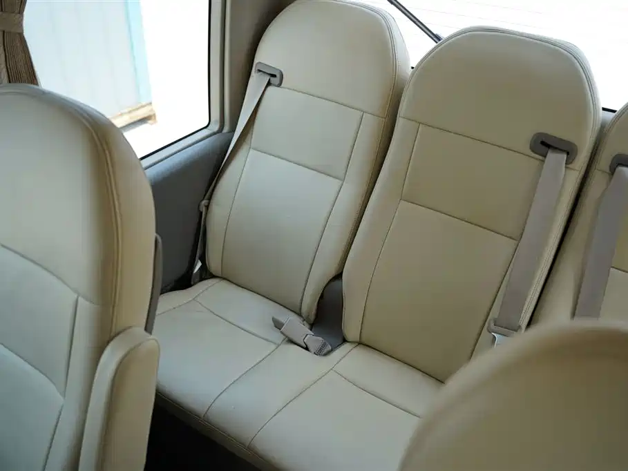 Toyota Coaster — миниатюра 27