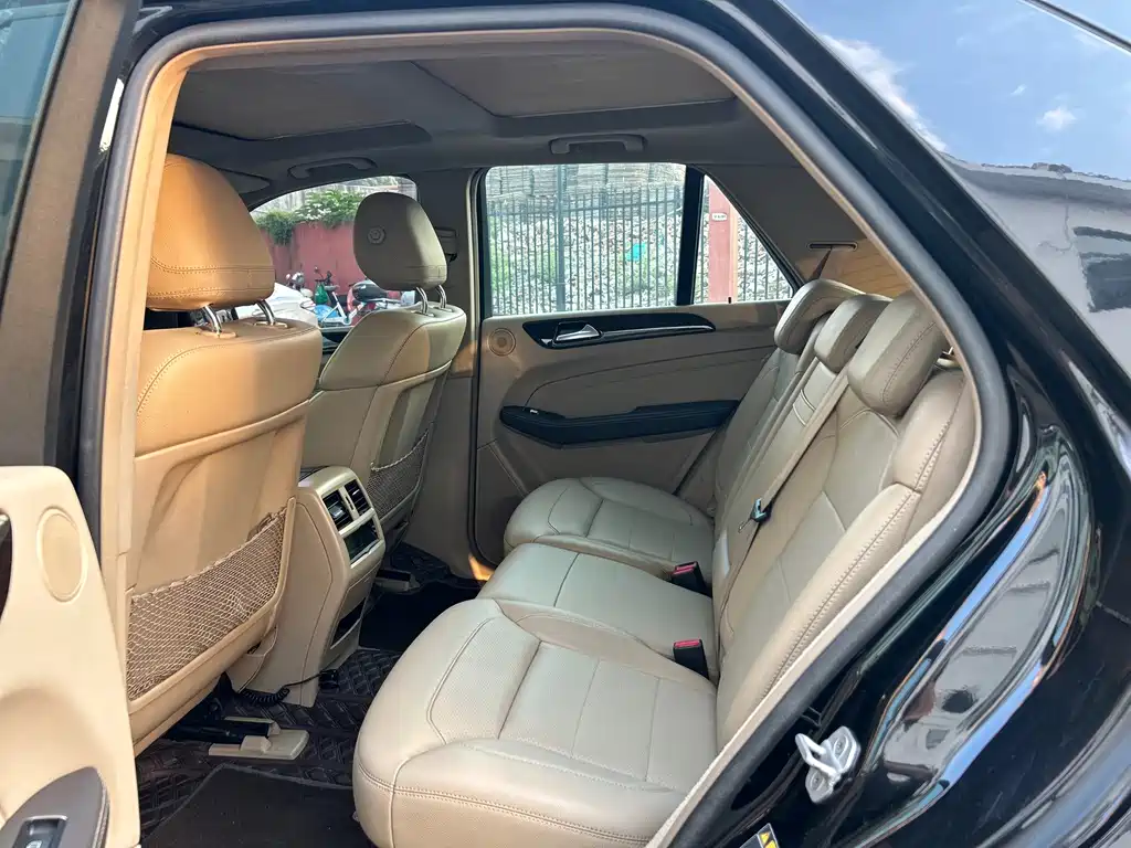 Mercedes-Benz M-Class — миниатюра 20