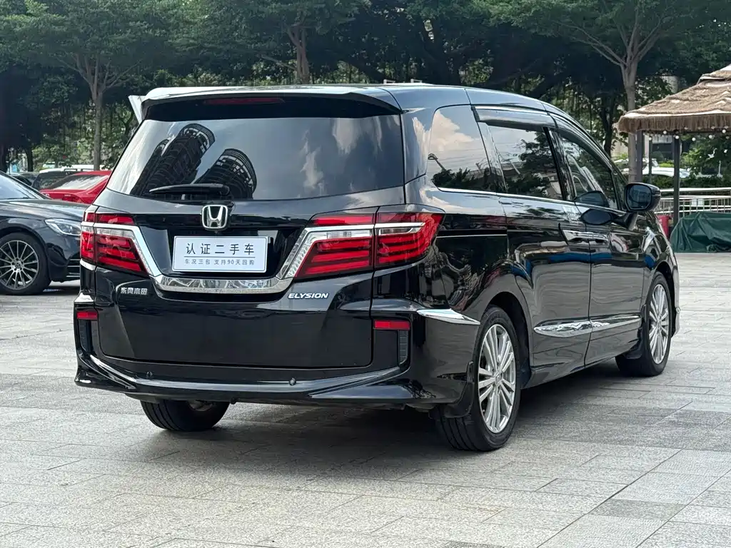 Honda Elysion — миниатюра 8