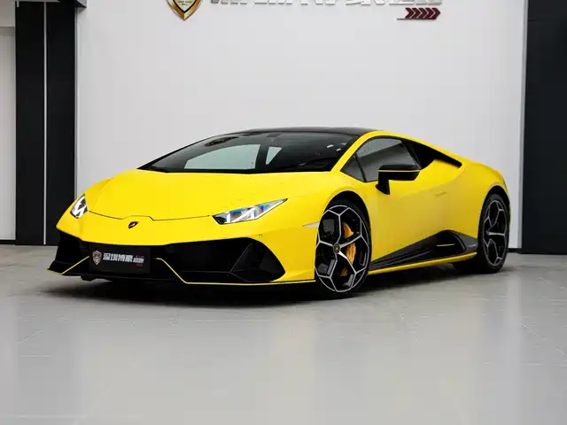 LAMBORGHINI HURACÁN 2021