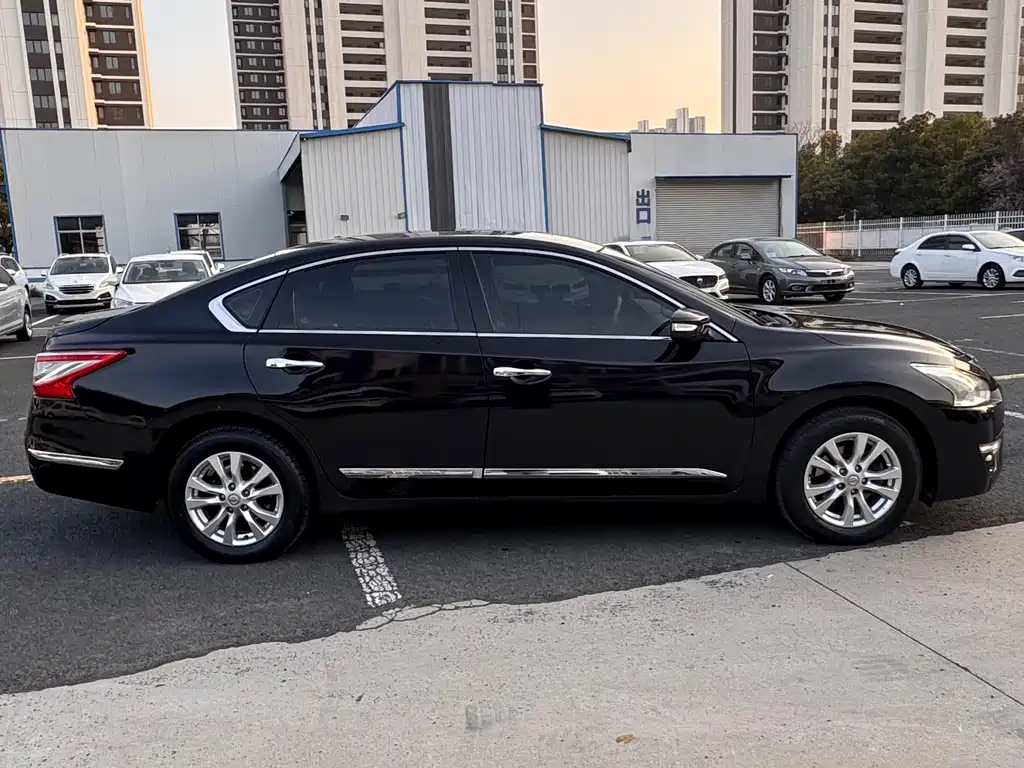 Nissan Altima 2014 2.5L XL Upper