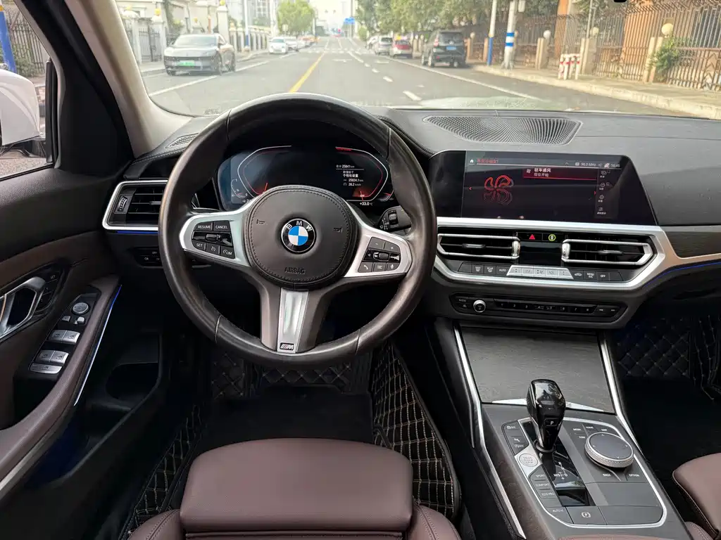 BMW 3 Series — миниатюра 13