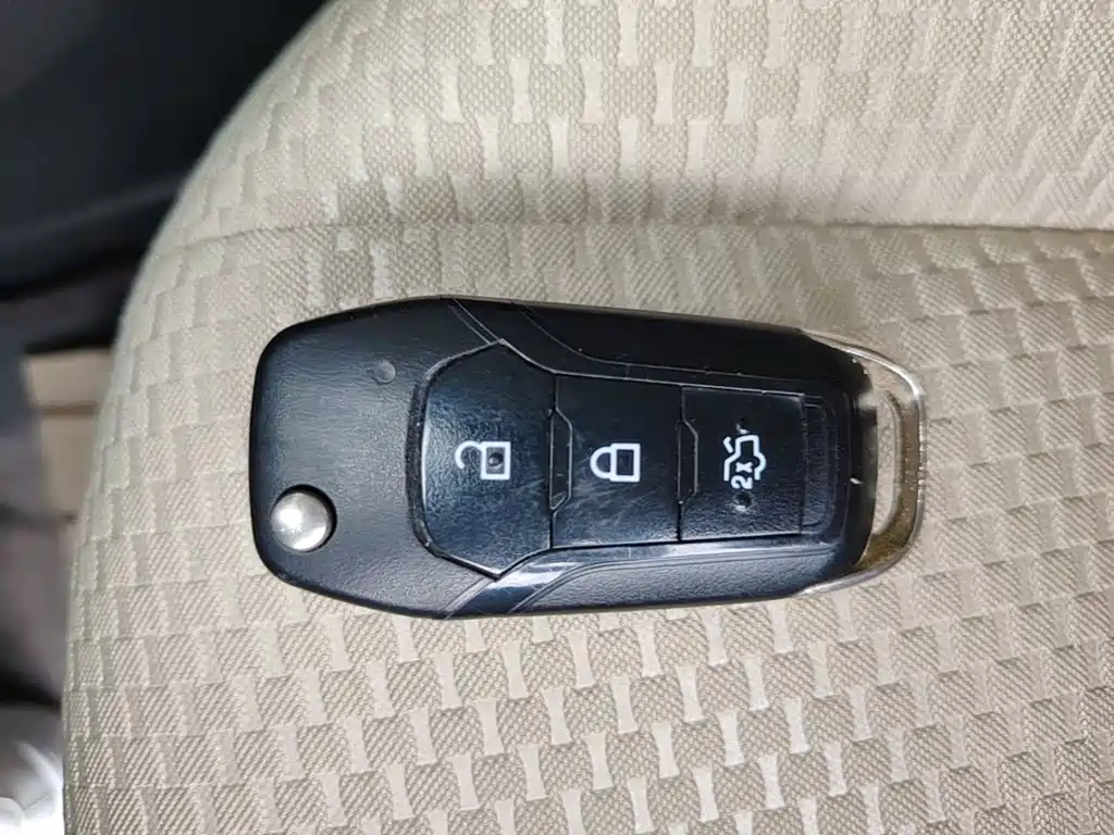 Ford Escort 2015 1.5L MT Comfort