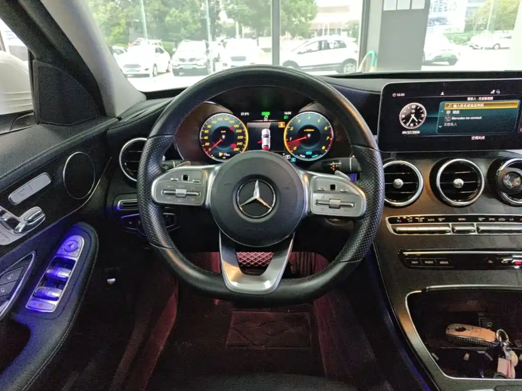 Mercedes-Benz C-Class — миниатюра 11
