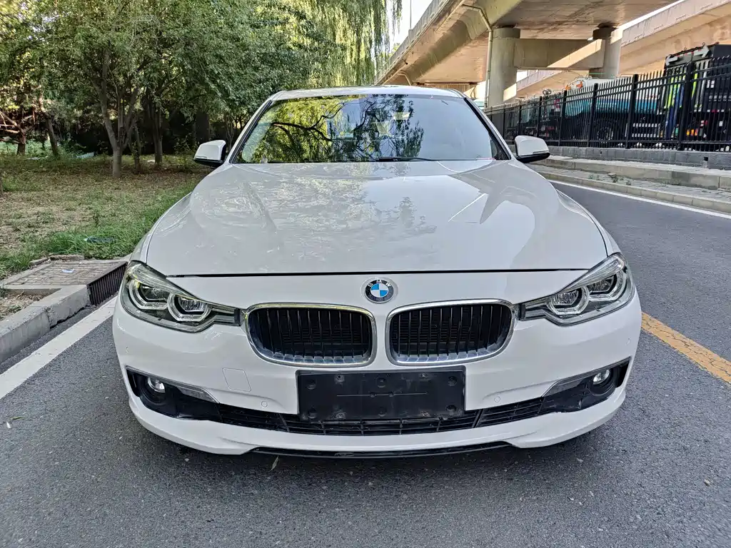 BMW 3 Series — миниатюра 2
