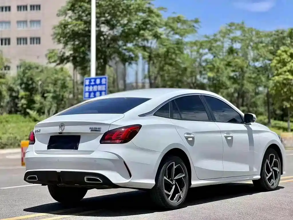 MG MG5 — миниатюра 9