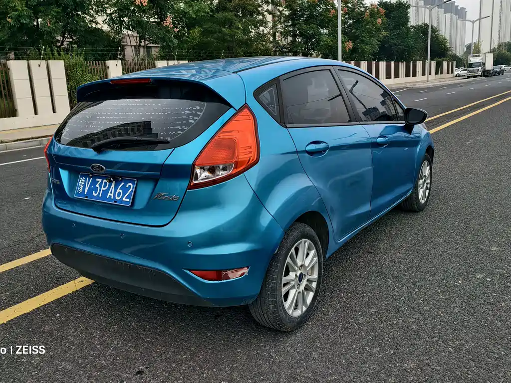 Ford Fiesta — миниатюра 5