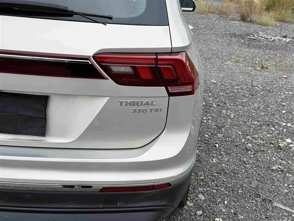Volkswagen Tiguan L — миниатюра 16