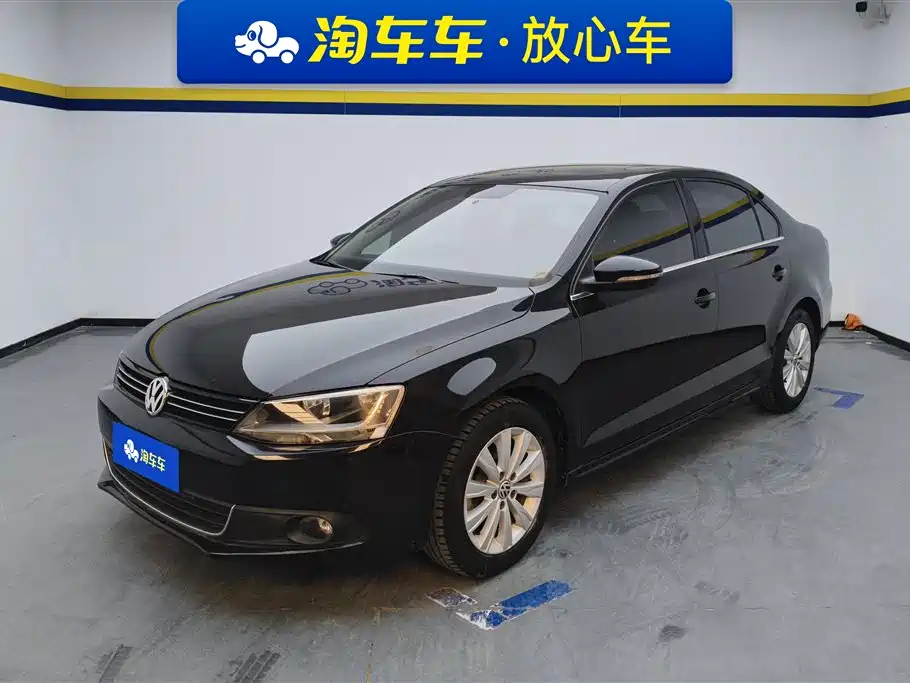 Volkswagen Sagitar 2015