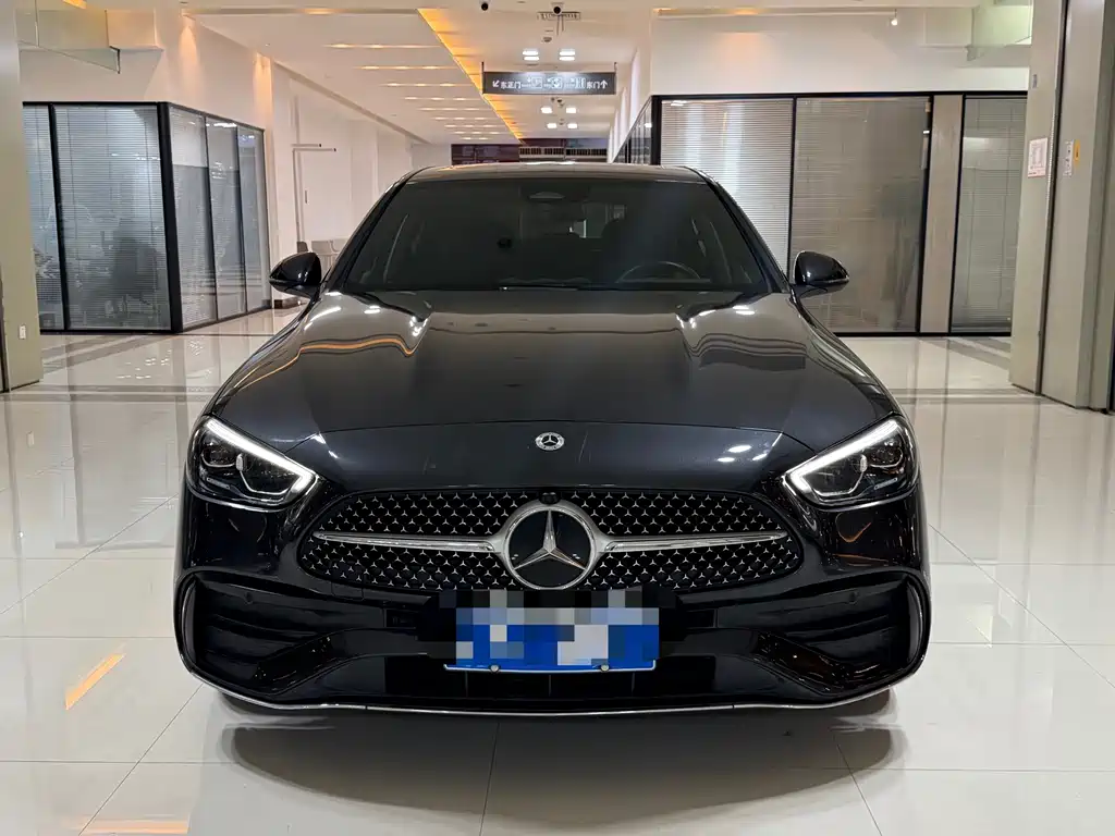 Mercedes-Benz C-Class — миниатюра 2