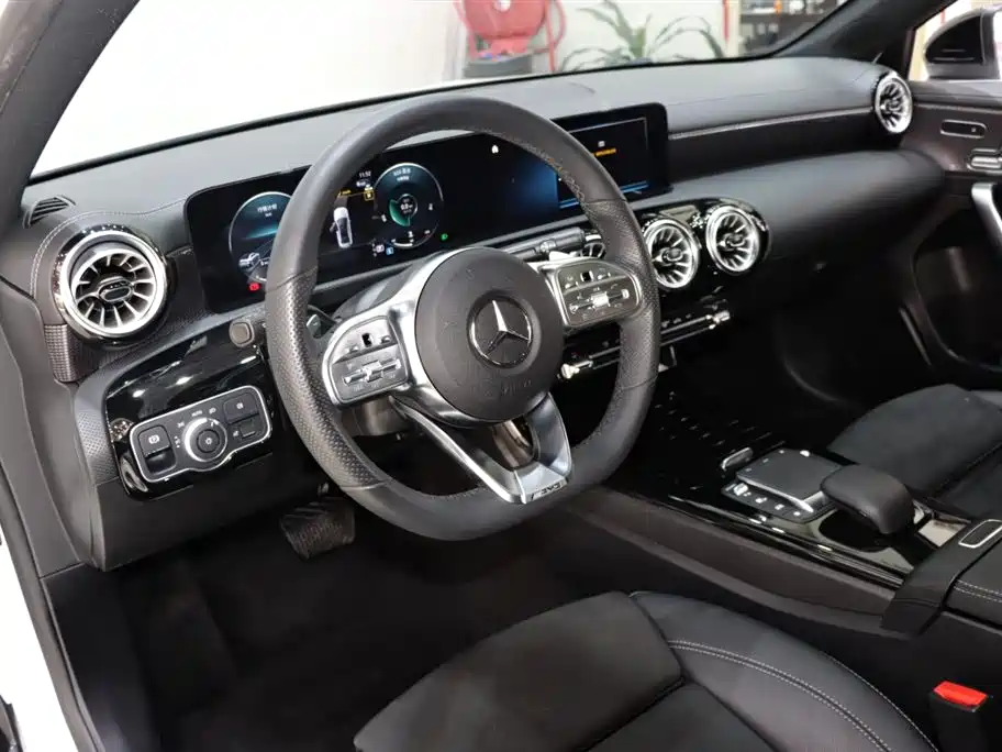 Mercedes-Benz A-Class A 2022 A 200 L Sport Fashion