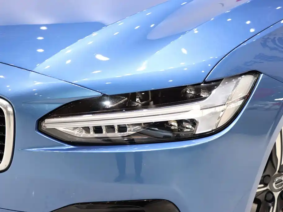 Volvo S90 — миниатюра 18