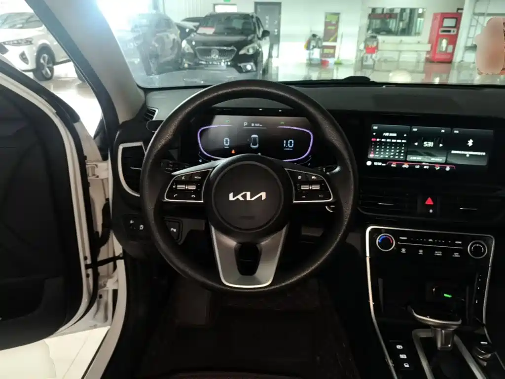 Kia Seltos — миниатюра 11