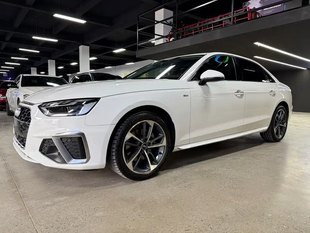 Audi A4L 2023